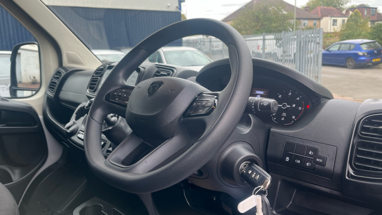 Peugeot Boxer 3500 Heavy L4 Diesel 2.2 BlueHDi 140 H2 Van Professional